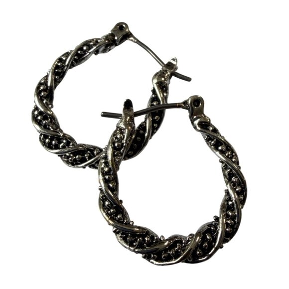 Y2K Silver Tone Textured Rope Twist Hoop Earring 3/4" Nickel Free Hypoallergenic - Picture 4 of 5